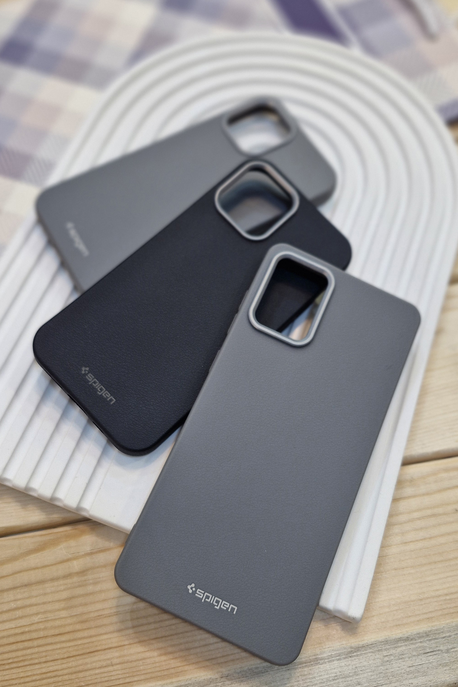 قاب موبایل اسپیژن