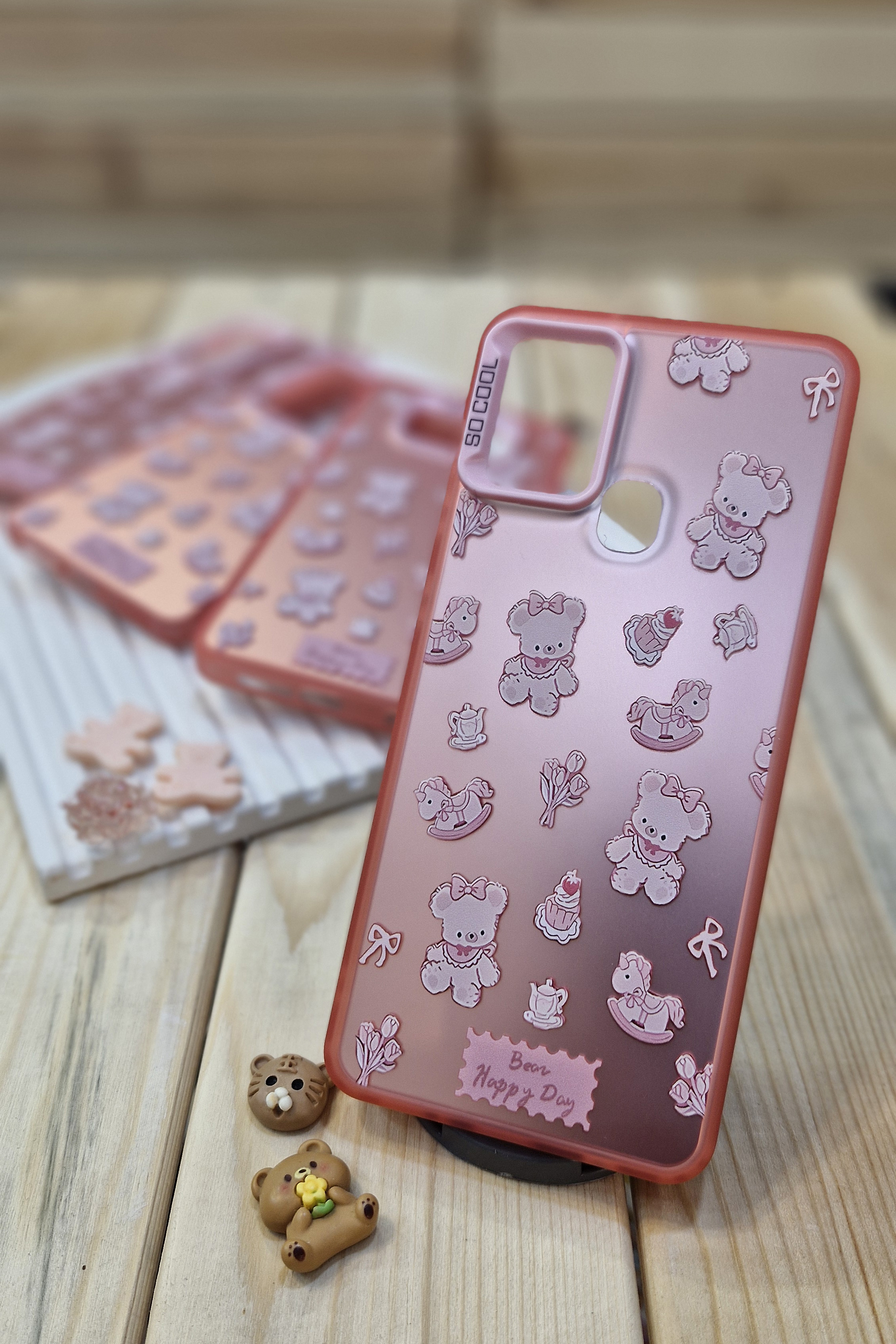 قاب موبایل صورتی عروسکی